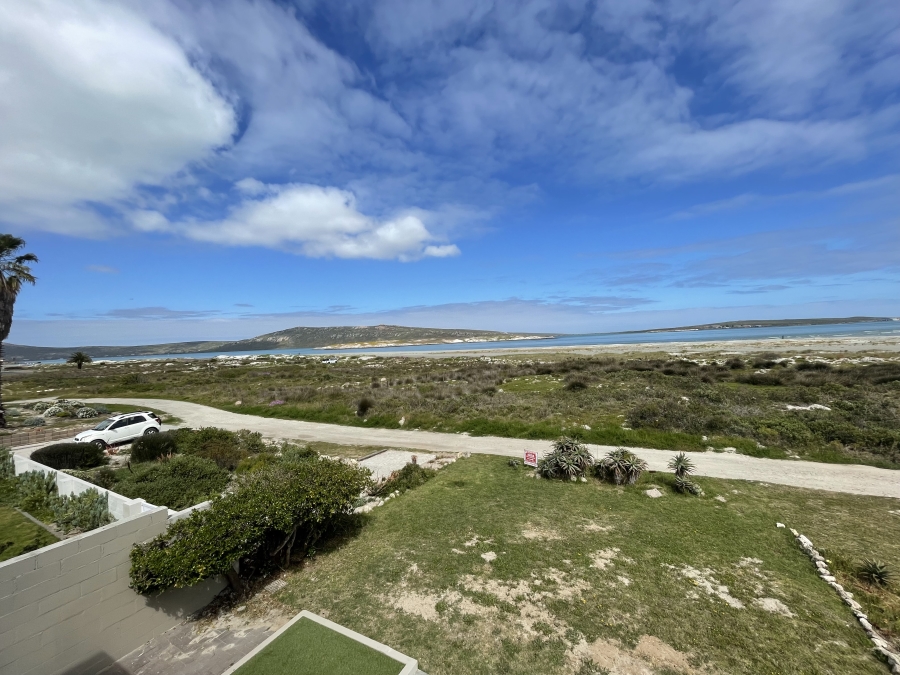 4 Bedroom Property for Sale in Middedorp Western Cape